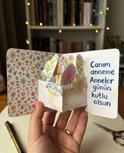 Anneler Günü Pop-Up Kartı Şablonu — Ücretsiz İndir